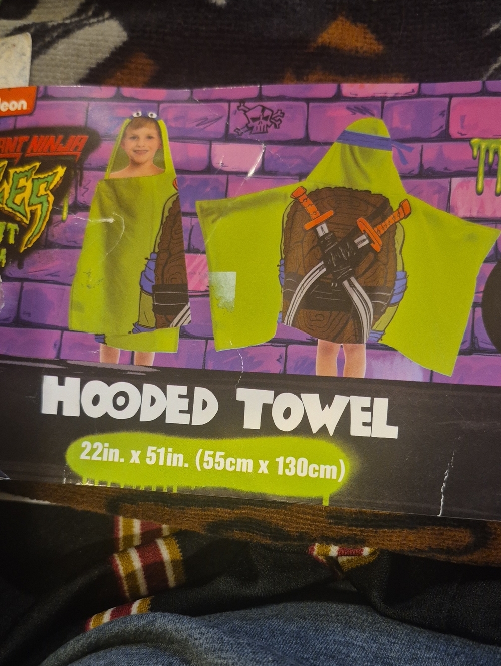 NEW---Kids Hooded Towel with Turtle Shell Print - Neon Green